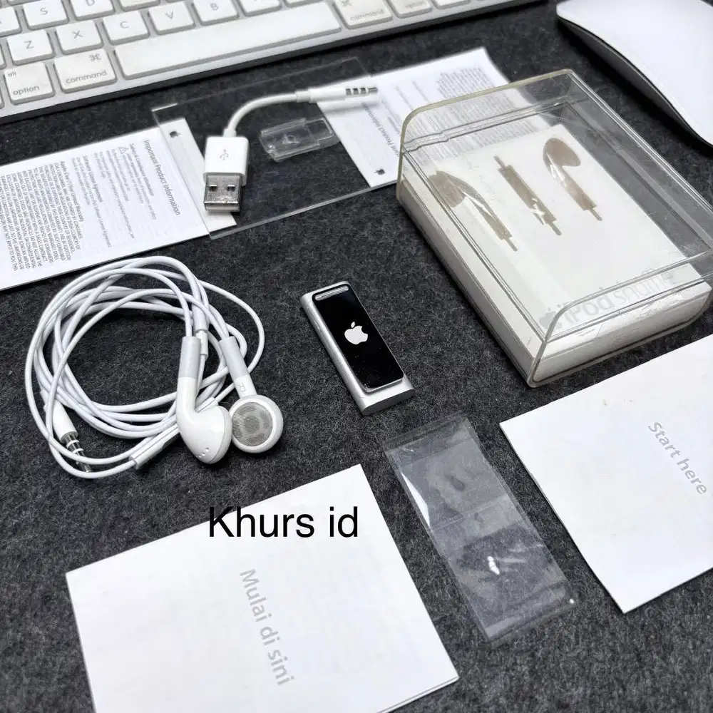 ipod shuffle 3rd gen 4gb silver 2009 ib0x - rare apple collection