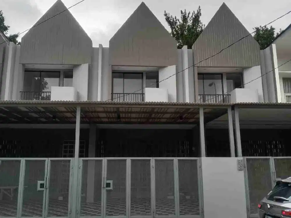 Rumah 2 lantai Griya Loka BSD Row Jalan 10 meter