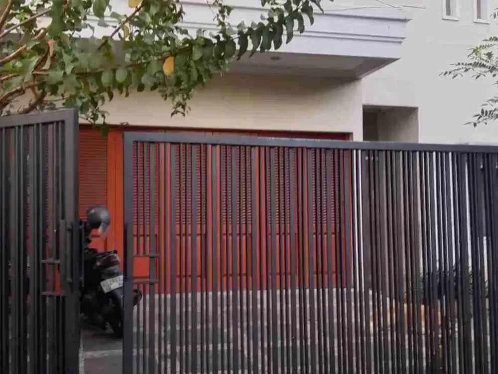 Dijua Rumah Hook Murah di Raya Merr Surabaya Komersial Area