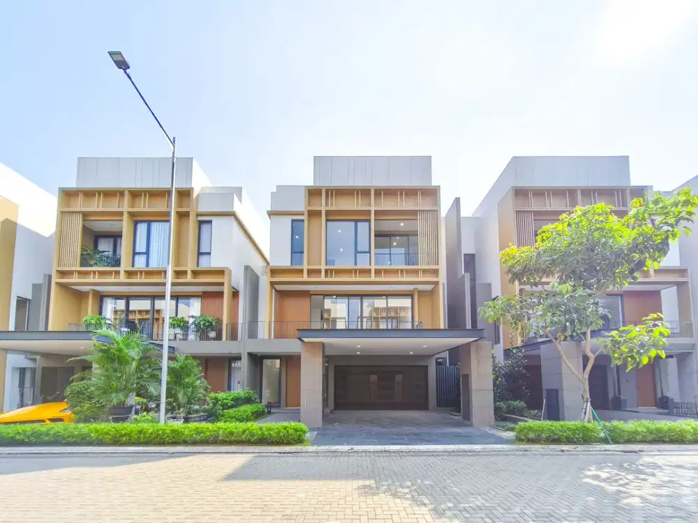 Rumah Mewah Luas 6 Menit ke QBIG BSD City 5 Kamar Siap Huni J-50300