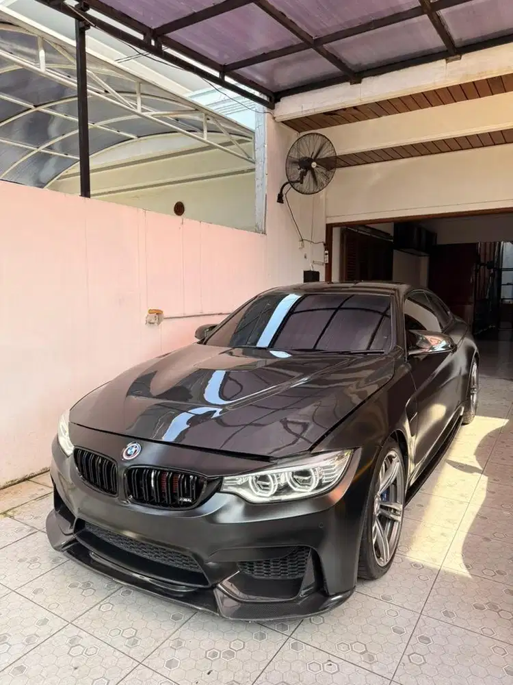 BMW M4 2014 km rendah