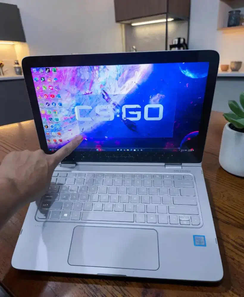 HP SPECTRE 13 F46 X360 TOUCHSCREEN  [LIKE NEW]