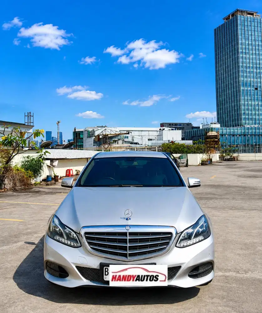 Mercedes Benz E200 CGI Avantgarde Facelift 2013