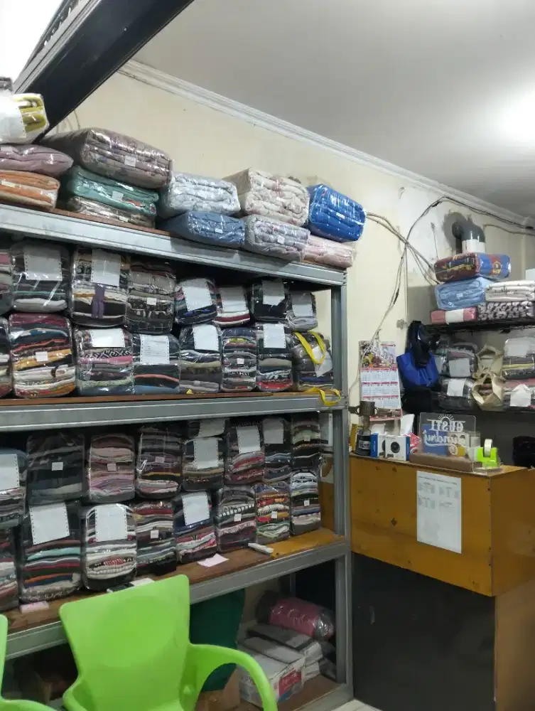Di butuhkan karyawan laundry buat cewe