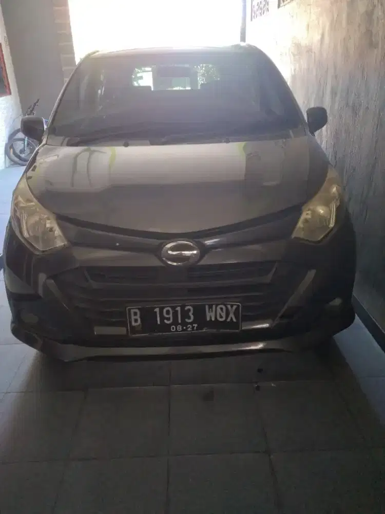 Daihatsu Sigra X 1 2 MT