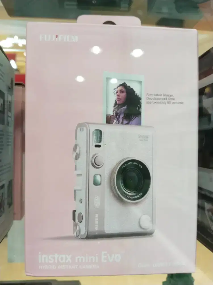 INSTAX MINI EVO