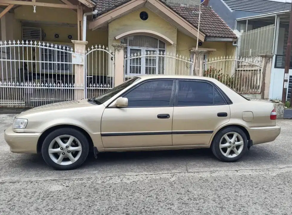 Jual Toyota All New Corolla 1.800cc XLI Tahun 2000