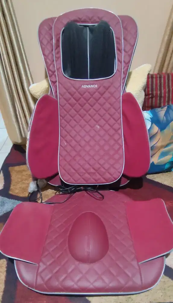 Kursi pijat advance