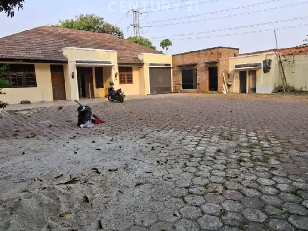 Rumah Pinggir Jalan Di Kembangan Selatan Jakbar  Cocok Komersil