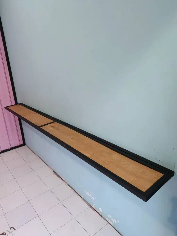 MEJA TEMPEL TEMBOK (BISA DILIPAT) KONDISI JOS