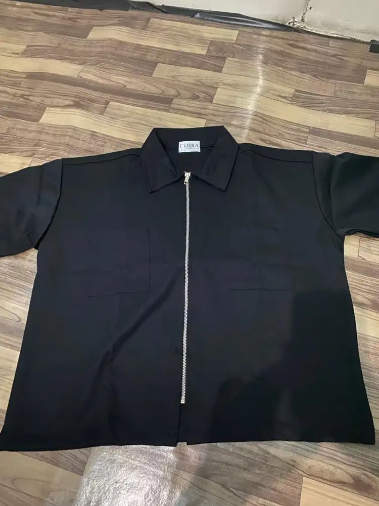 Dijual kemeja boxy BARU . work Size L/XL