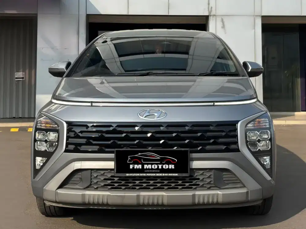 Hyundai Stargazer Essential Tech Captain Seat 2025 AT 1.5, Km 26Ribu