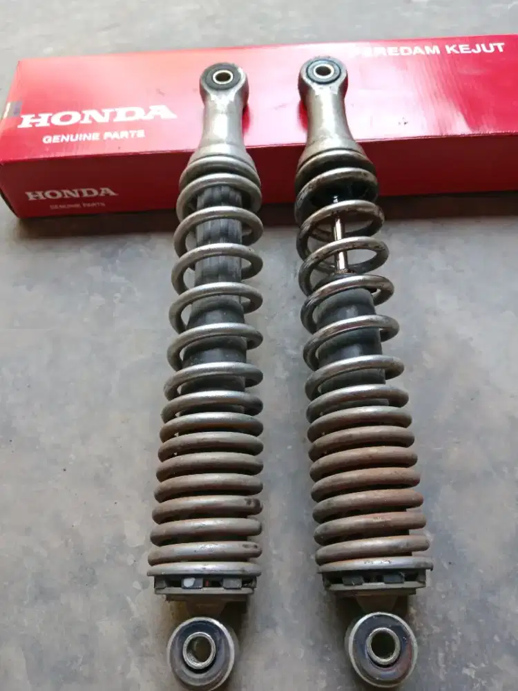 Shok motor karisma