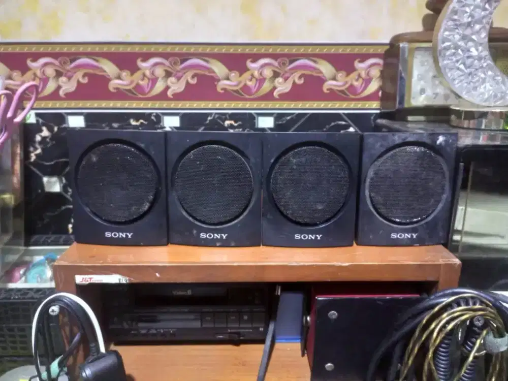 Sony speaker satelit 4 unit