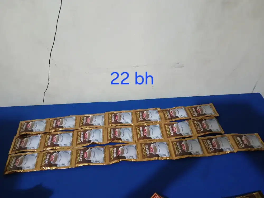 Kopi indocafe cofeemix 20 gr masa berlaku  lama super murah