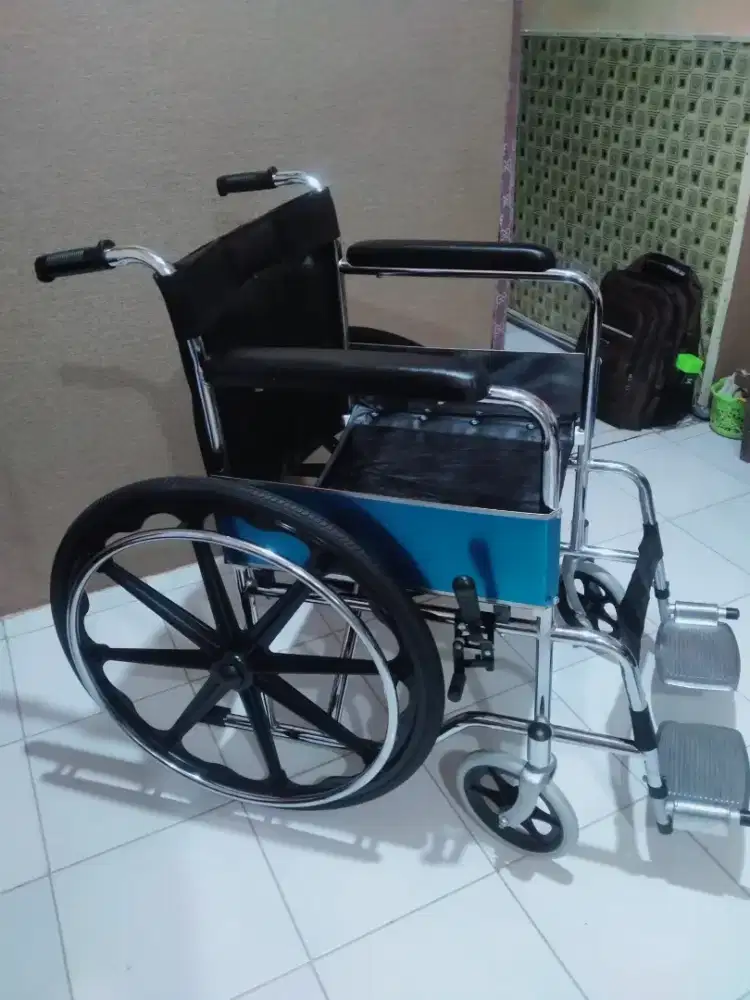 kursi roda like new