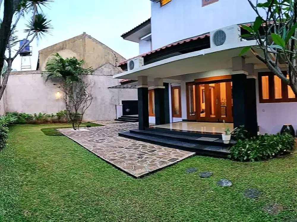 lebak bulus lebak lestari indah dengan taman belakang rumah luas nan asri