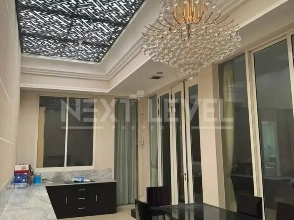 Dijual Rumah Pakuwon Indah Minimalis Strategis Siap Huni