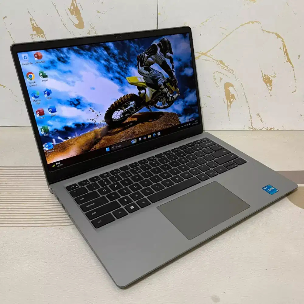 Laptop Dell Vostro 3430 (2023).