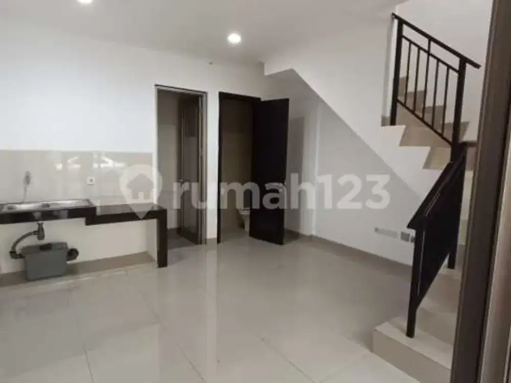 Disewakan Murah Rumah di Cluster Arcadia Pik 2 Kosongan/Unfurnished Brand New!! 4.5X10 Unit Ready!