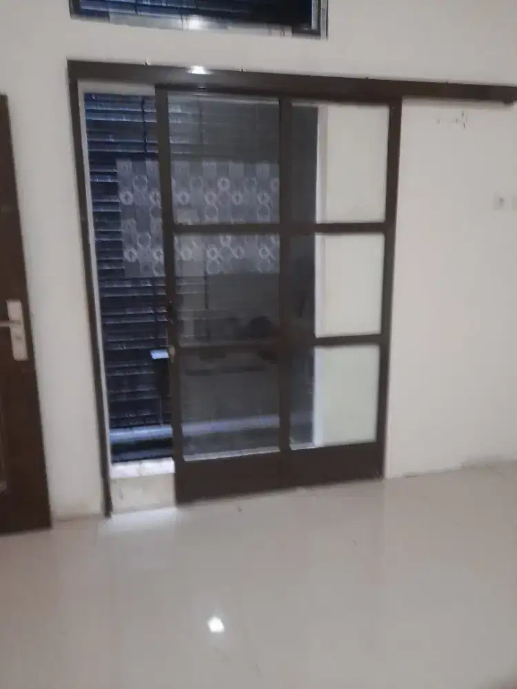 Pintu sliding aluminium