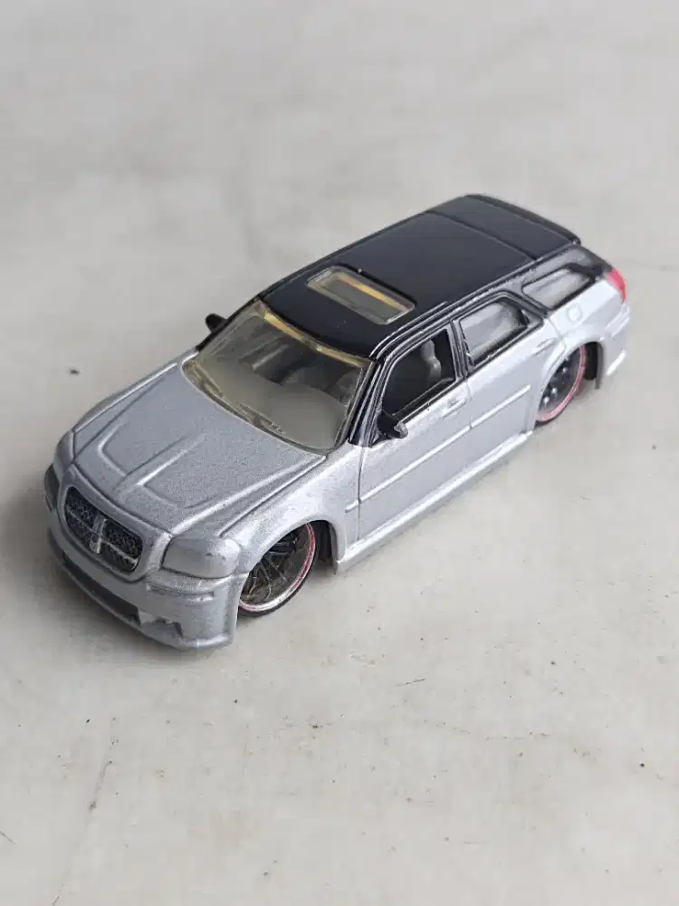 Hot Wheels Dodge Magnum R/T G-Machines Pure Vision Skala 1:50 Langka