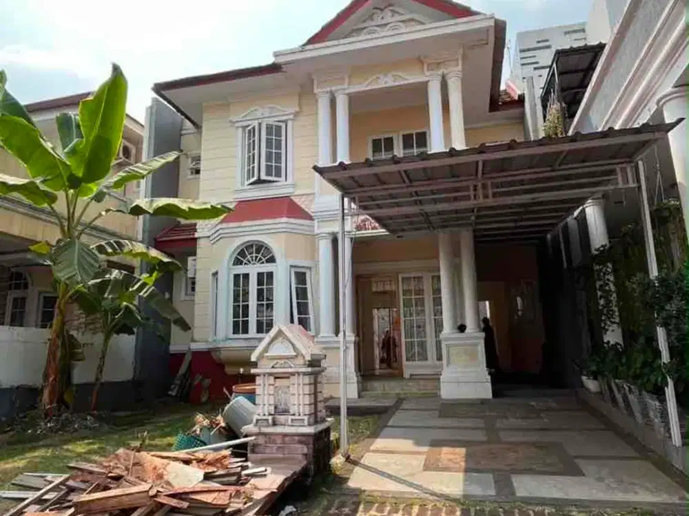 Rumah minimalis Kota Wisata cibubur