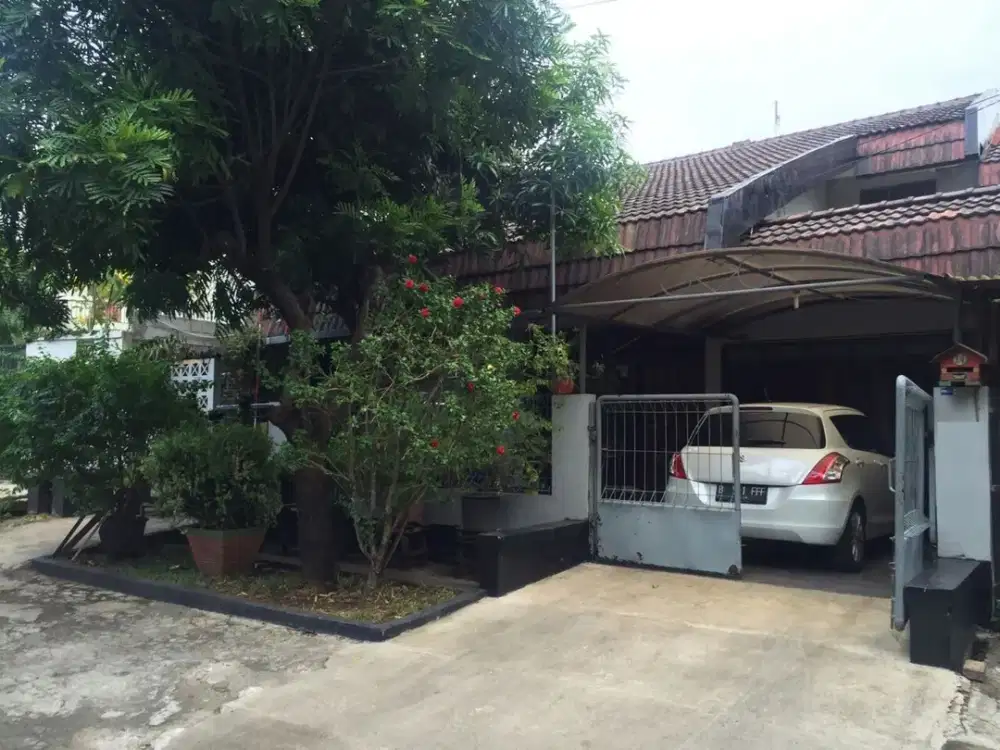 Dijual Cepat Rumah di Delman Kencana Tanah Kusir Jakarta Selatan