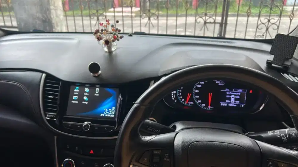 Mobil Chevrolet Trax thn 2019