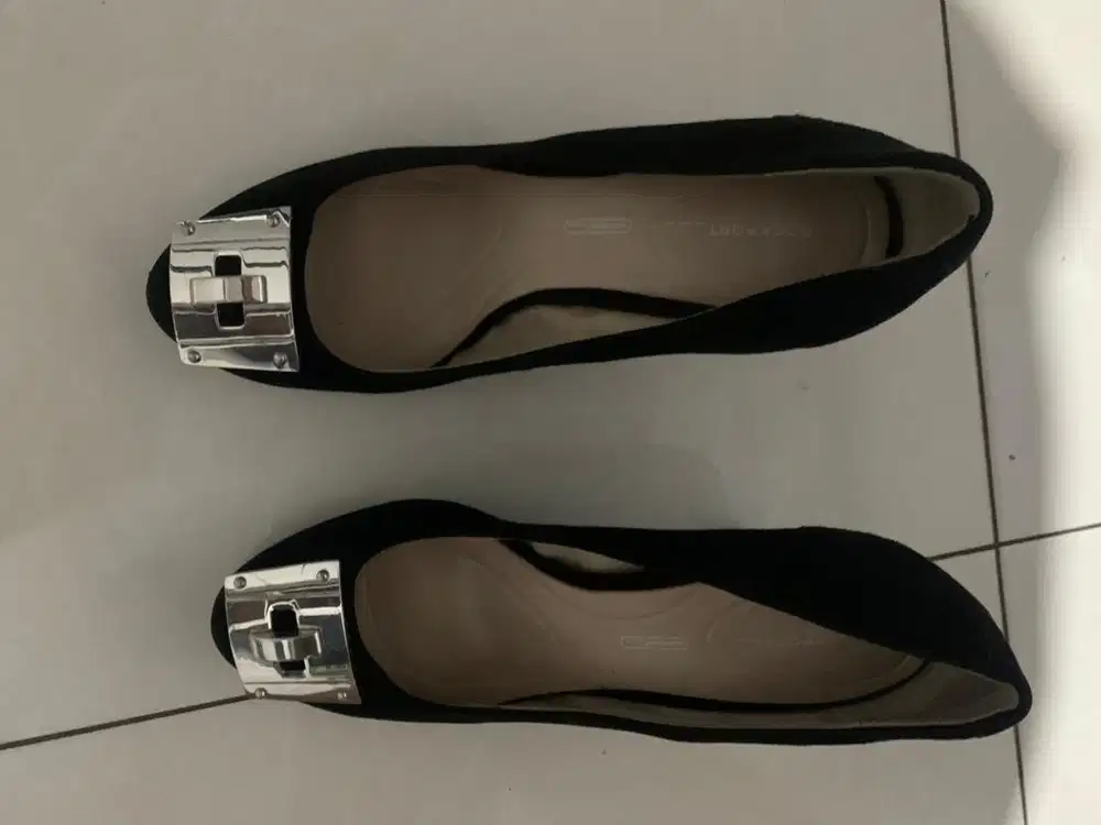 Sepatu rockport