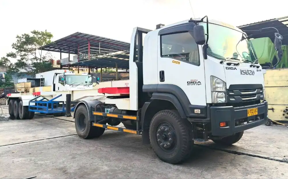antik26rbKM Isuzu giga engkel 4x2 GVR tracktor Head + Buntut BARU 2024