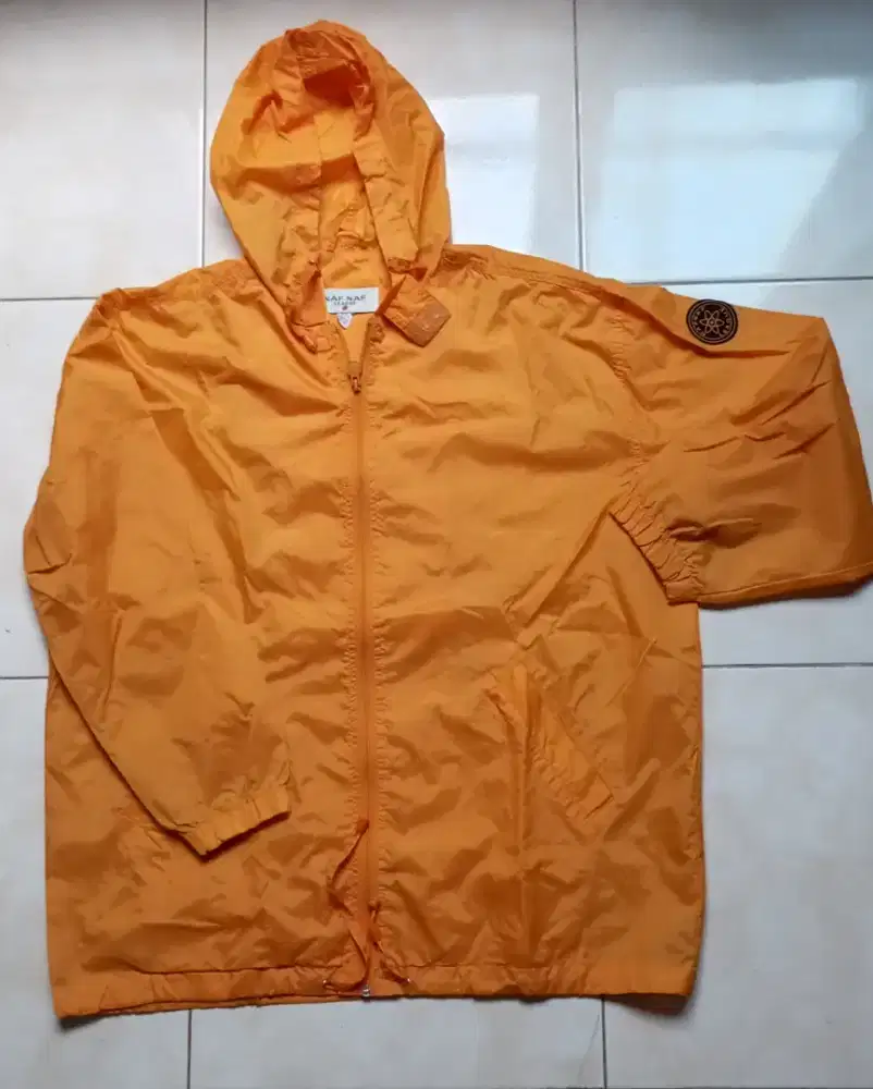 Windbreaker NAFNAF League