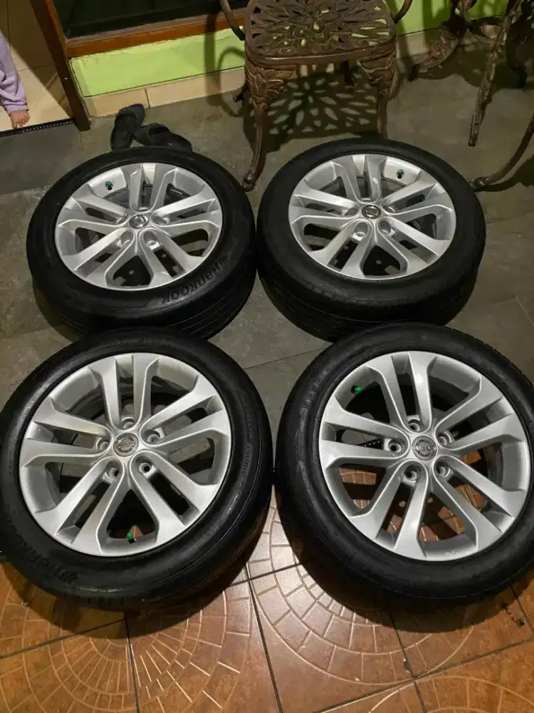 Velg oem nissan juke R17