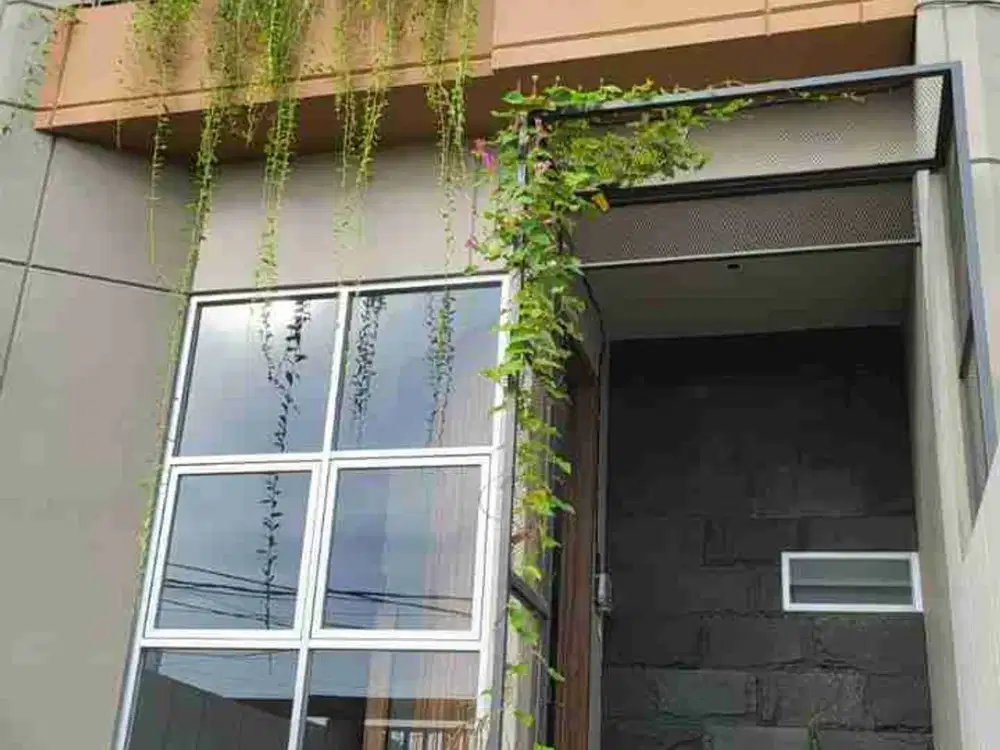 Dijual Rumah Luxury Kembangan maruya