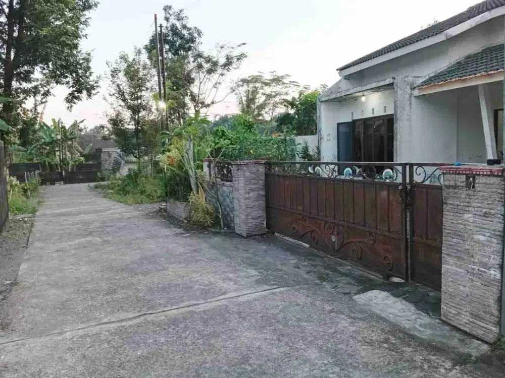 Tanah Bonus Rumah Di jl. Kaliurang km 13 Dekat Kampus UII Dan PPPG