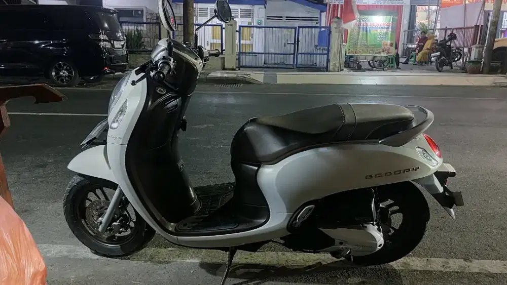 Scoopy Prestige 2023