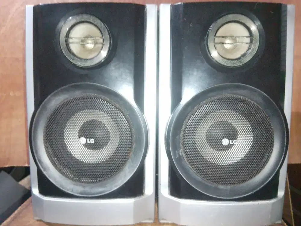 LG speaker 180 watts 4 ohm, full ori, box utuh, merk Korea