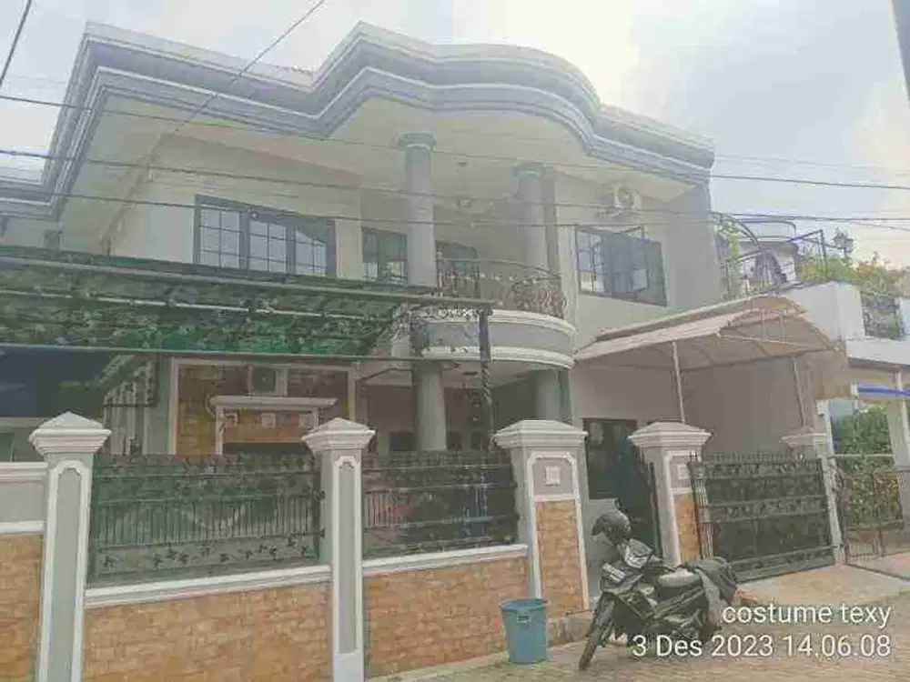 rumah ambigu 2 wajah di galaxy bekasi