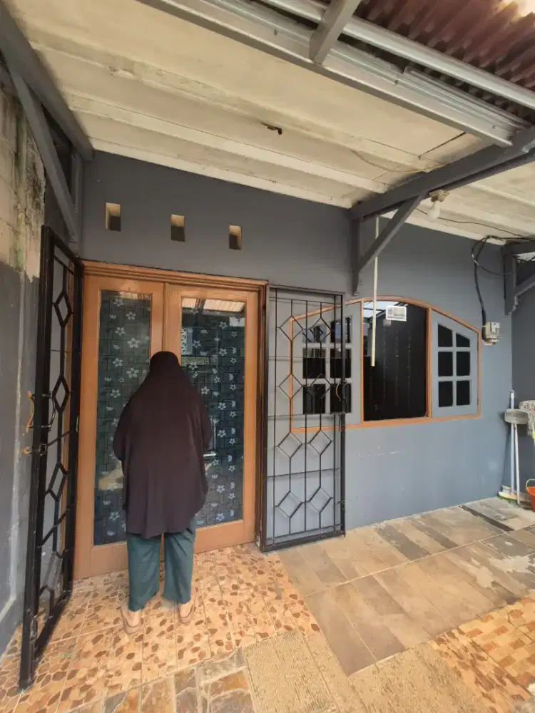 Dikontrakan Rumah Tinggal