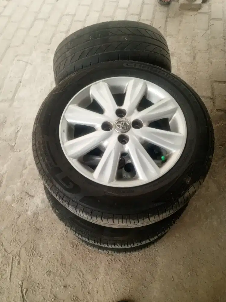 Velg & Ban mobil R15 pcd 100