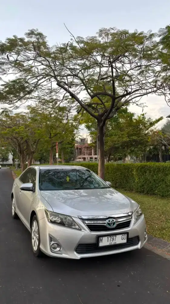 [Gress Mobil Kutisari]Camry V Hybrid AT Tahun 2012 Baterai Baru