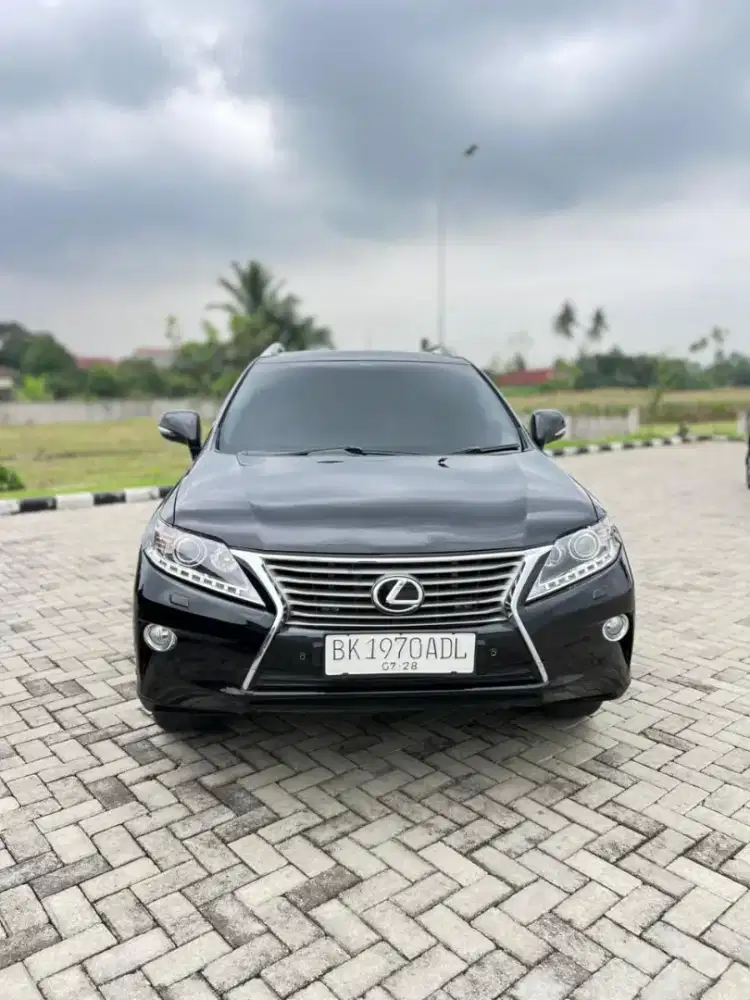 Toyota Lexus RX270 a/t 2013