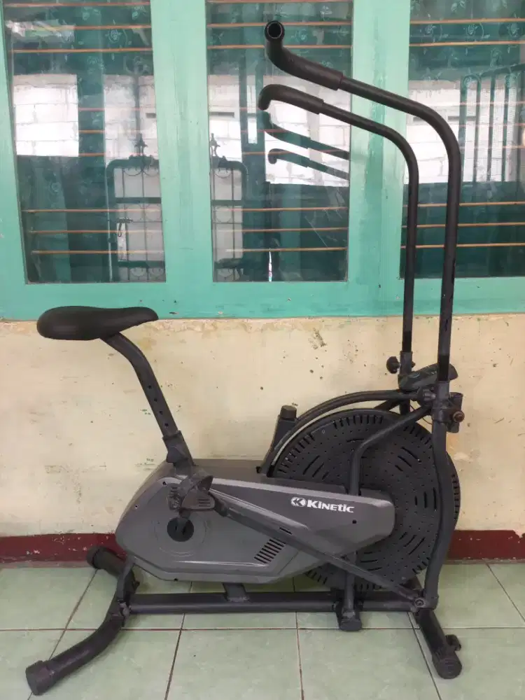 SEPEDA FITNES KINETIK JUMBO