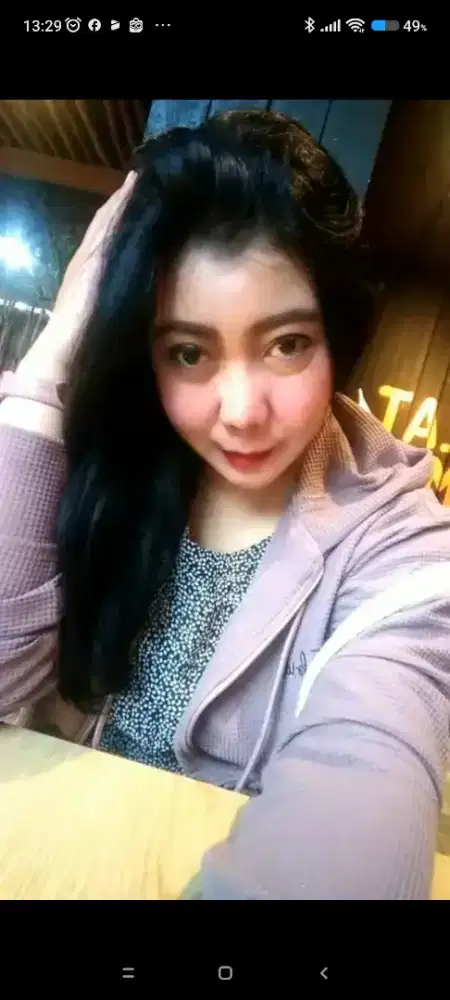 Cari pekerjaan penjaga toko apa aja.