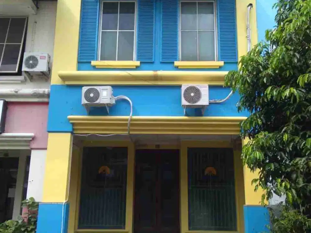 Disewakan Ruko Plaza Niaga 1, 2 Lantai Siap untuk Kantor & Bisnis
