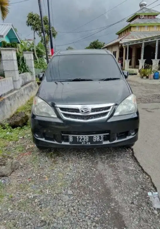 Daihatsu Xenia 2011 Bensin