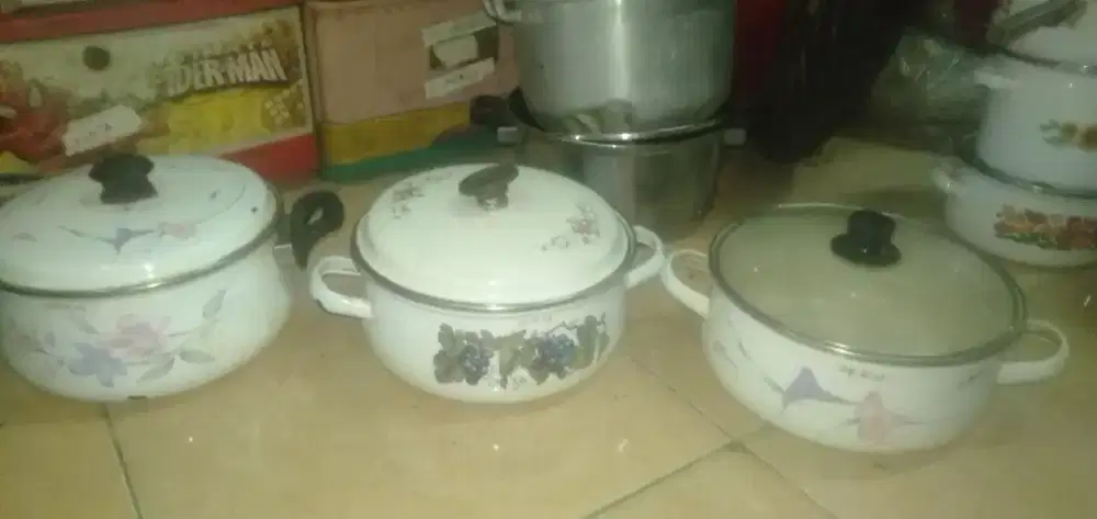 Slhkn plh slh 1 dr panci masak serba guna lawas kond bgs mgkn tertarik