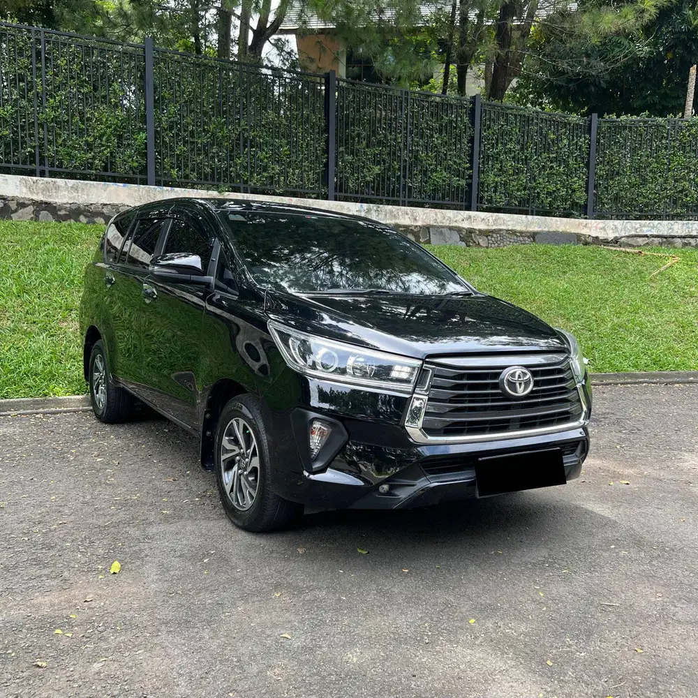 2022 Toyota Kijang Innova Reborn V 2.4 Diesel AT