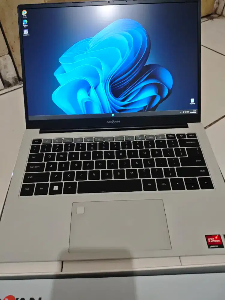Advan workplus ryzen5 16/512