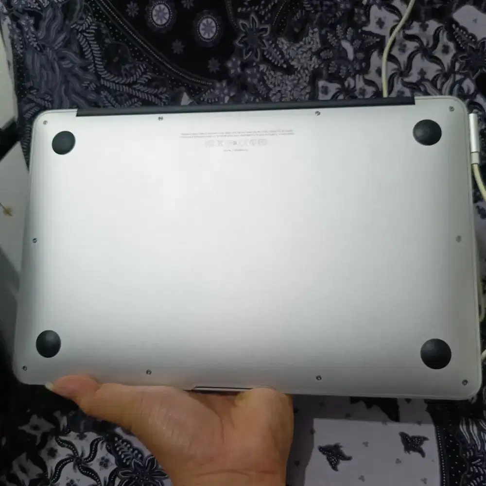 Macbook air 2011 2/64gb